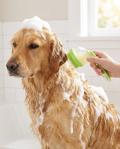 Golden retriever groomed with SudsPaw
